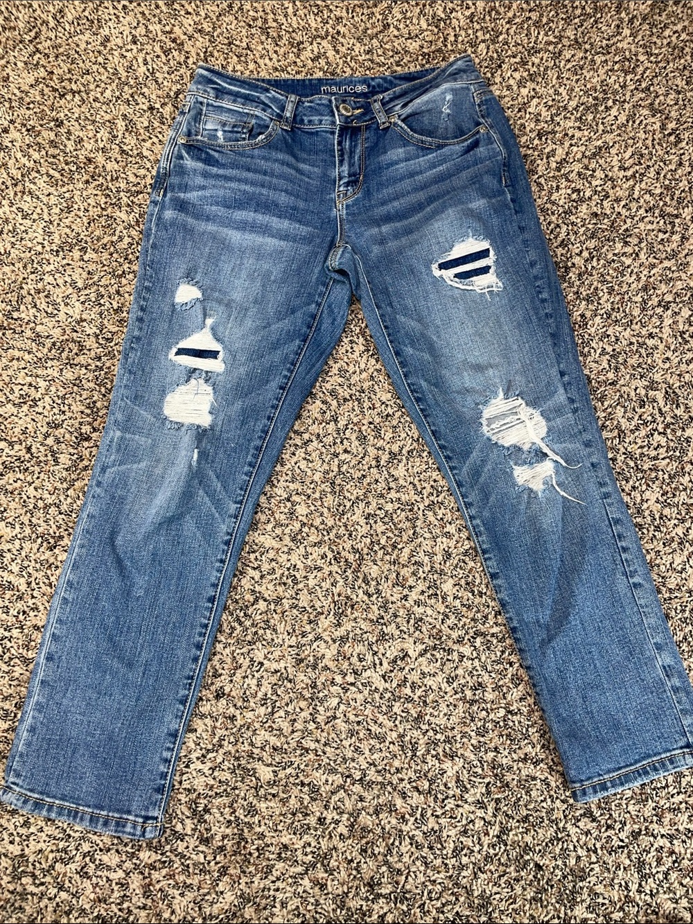 Maurices Women's Ripped Medium Blue Boyfriend Jeans Size 3/4 | EUC